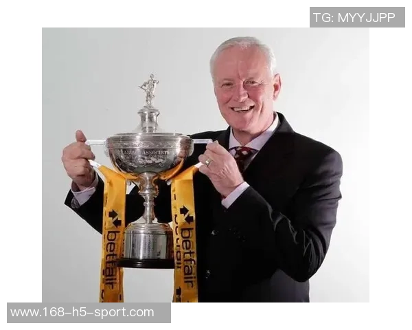 球迷愤怒诅咒巴里球员妻子全家希望其遭遇不幸引发热议