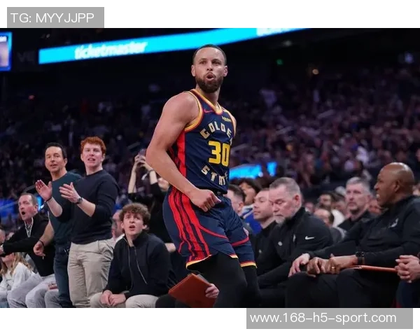 勇士与太阳首发阵容解析库里巴特勒领衔对决精彩瞬间回顾 勇士与太阳首发阵容解析库里巴特勒领衔对决精彩瞬间回顾