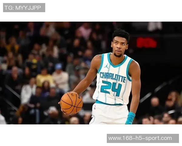 勇士记者透露威尔理查德首发替代巴特勒巴特勒缺席替补席引发关注