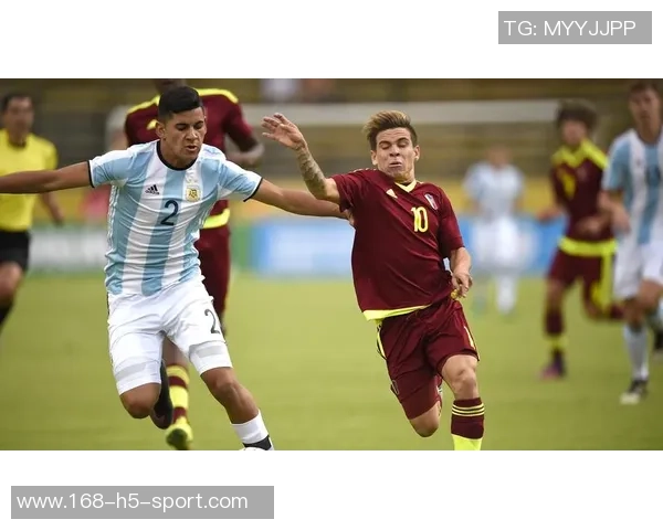 美国后卫麦肯齐谈波帅期望希望能效仿罗梅罗的踢球风格